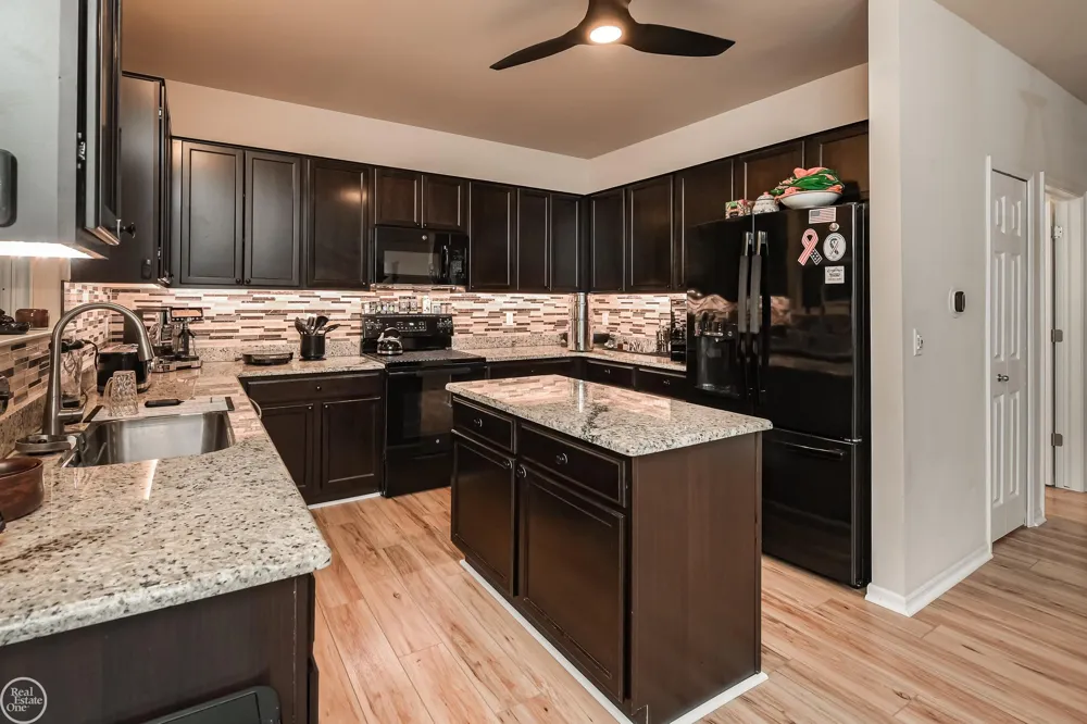 38315 Maple Drive Clinton Charter Township, MI 48038