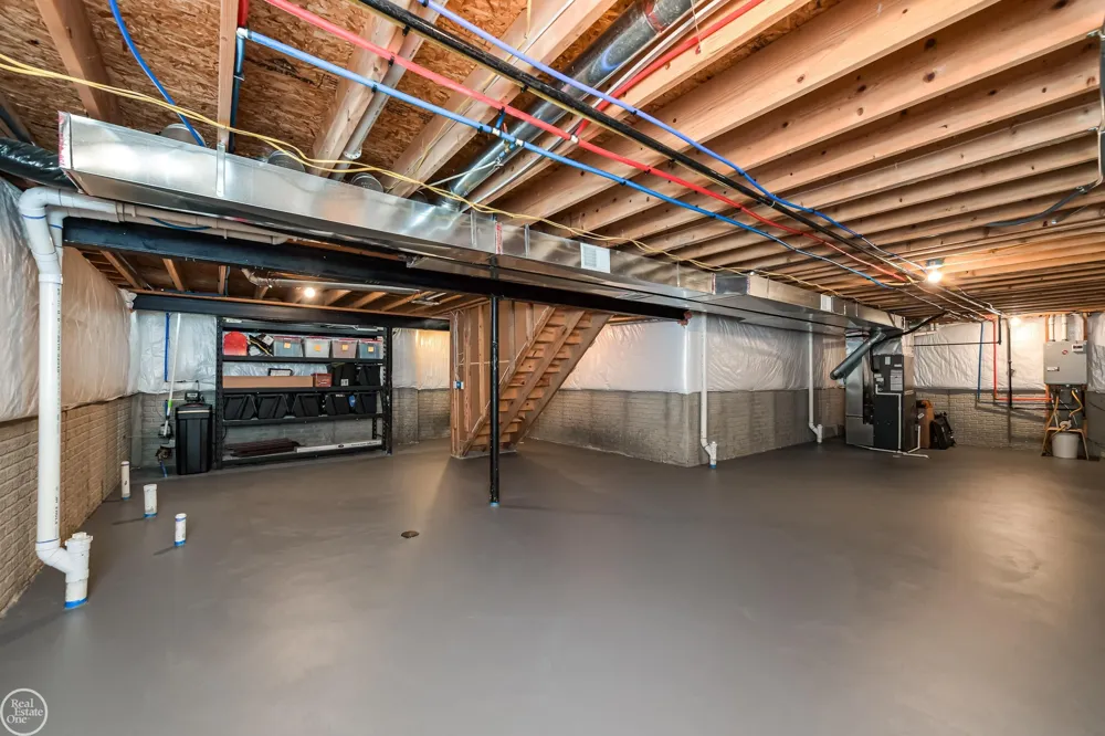 38315 Maple Drive Clinton Charter Township, MI 48038