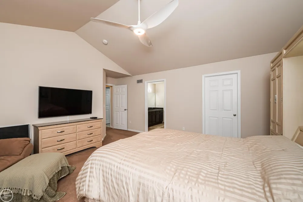 38315 Maple Drive Clinton Charter Township, MI 48038