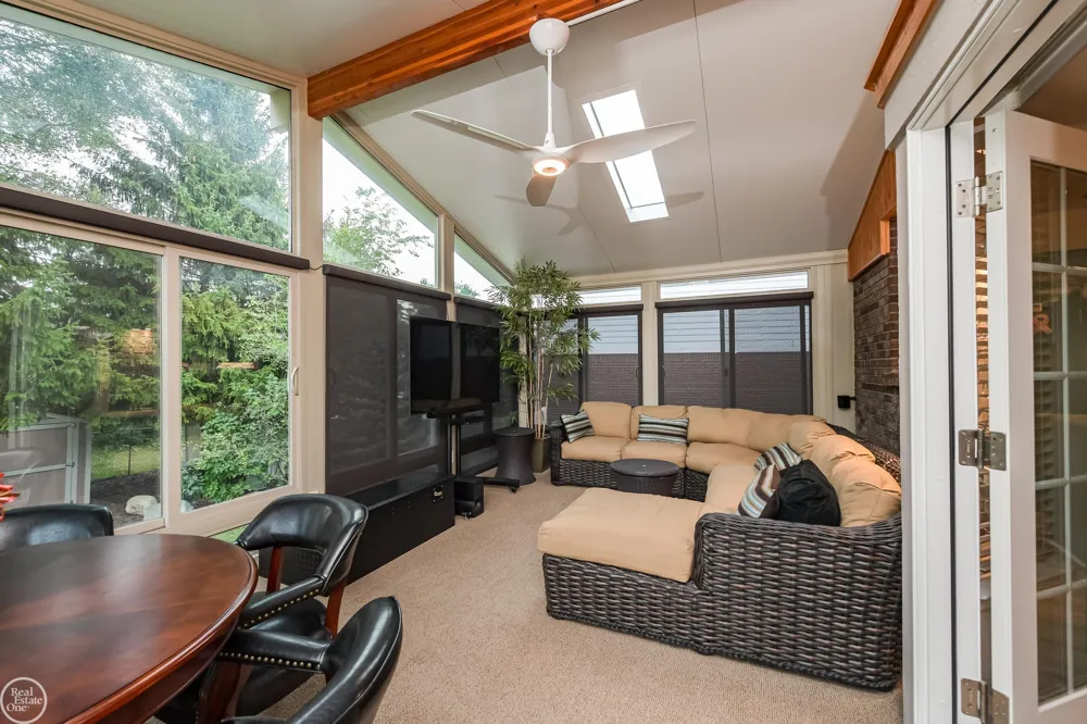38315 Maple Drive Clinton Charter Township, MI 48038