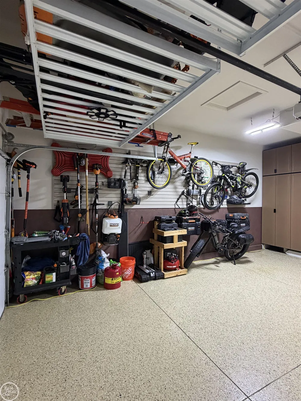 38315 Maple Drive Clinton Charter Township, MI 48038