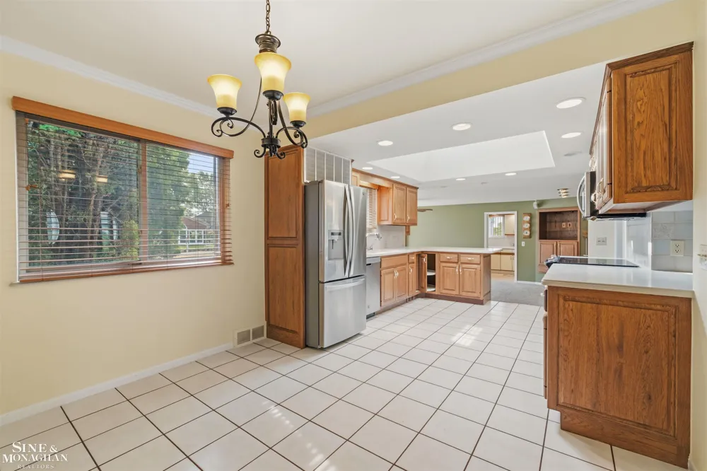 37936 Seaway Ct Court Harrison Charter Township, MI 48045