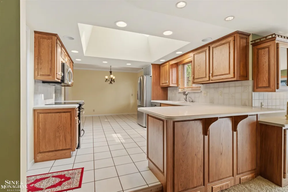 37936 Seaway Ct Court Harrison Charter Township, MI 48045