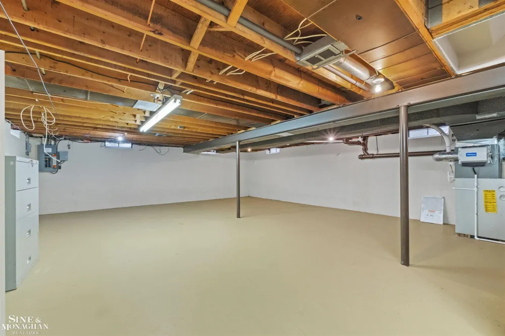 37936 Seaway Ct Court Harrison Charter Township, MI 48045