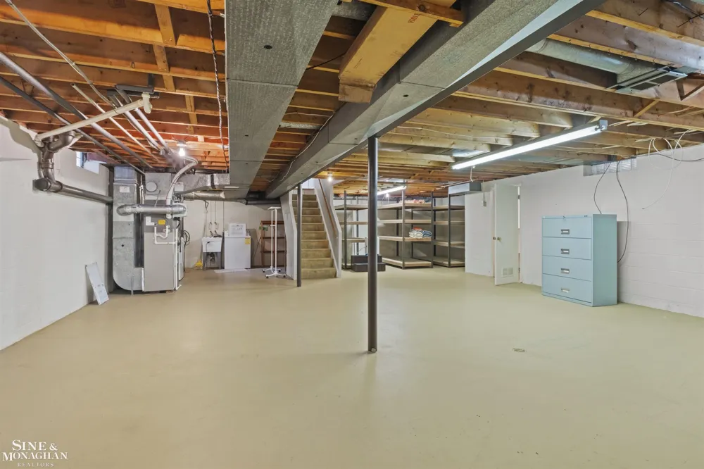 37936 Seaway Ct Court Harrison Charter Township, MI 48045