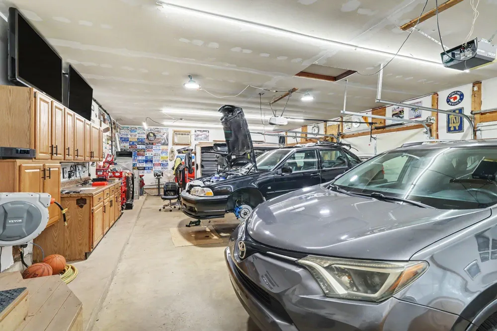 5856 Windingwood Drive Oshtemo Charter Township, MI 49009