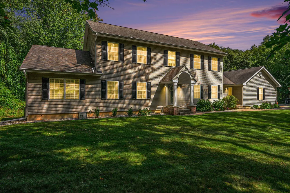 5856 Windingwood Drive Oshtemo Charter Township, MI 49009