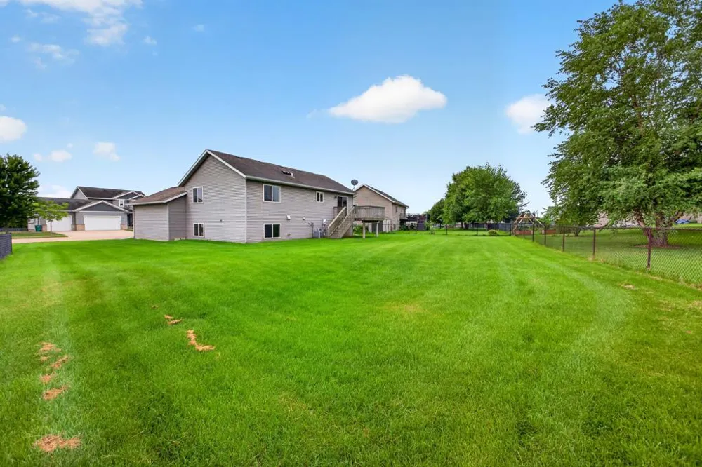 4569 Arctic Fox Road NW Rochester, MN 55901