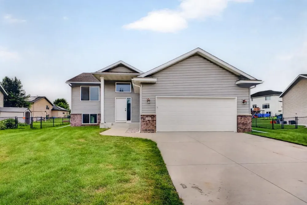 4569 Arctic Fox Road NW Rochester, MN 55901