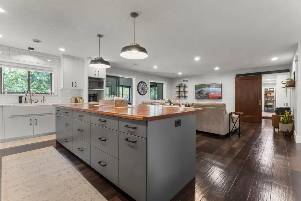 939 235th Street Dresser, WI 54009