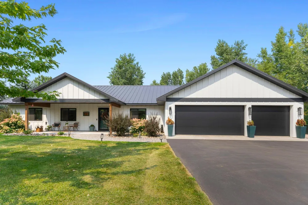 939 235th Street Dresser, WI 54009