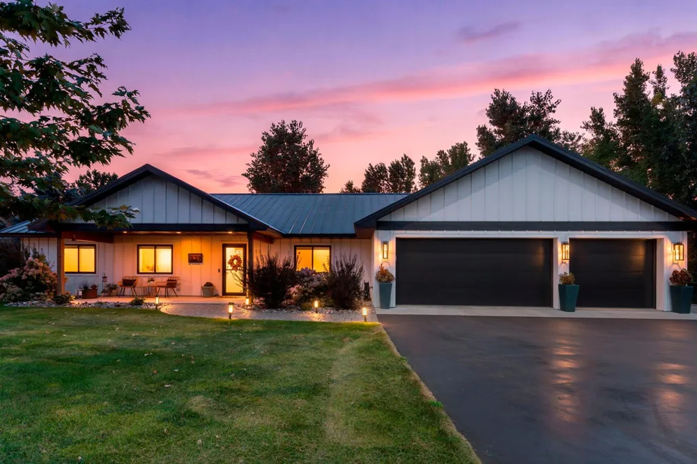 939 235th Street Dresser, WI 54009