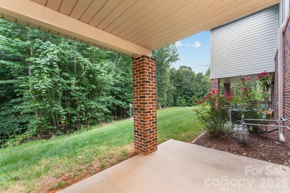 823 Iris Lane Newton, NC 28658