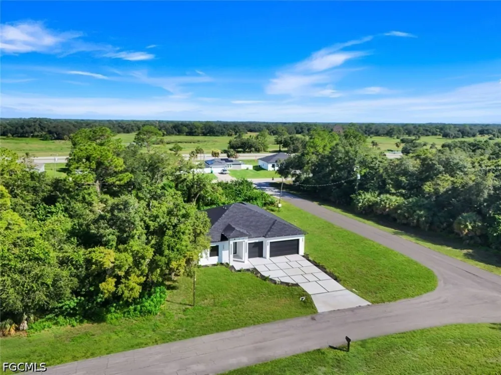 Acorn Circle Labelle, FL 33935