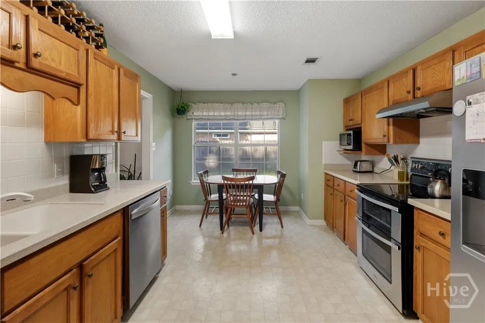 135 Hawthorne Drive Guyton, GA 31312