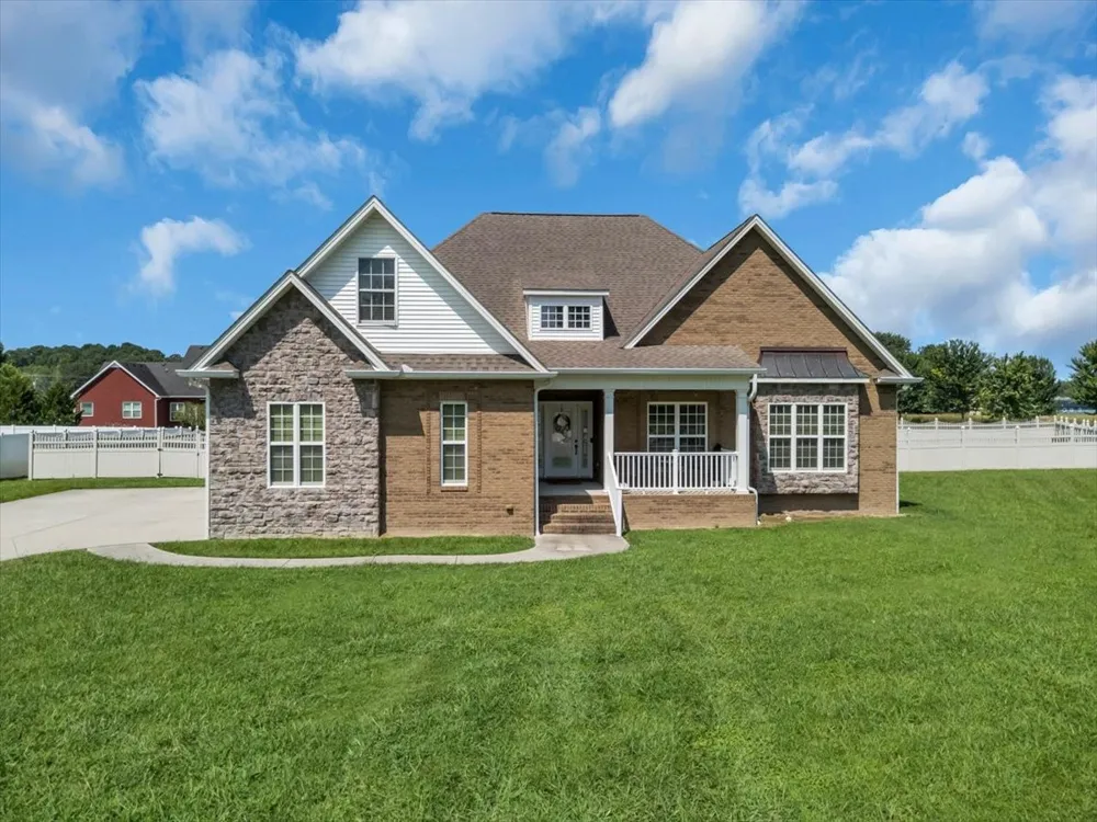 61 N Kensington Ct Manchester, TN 37355