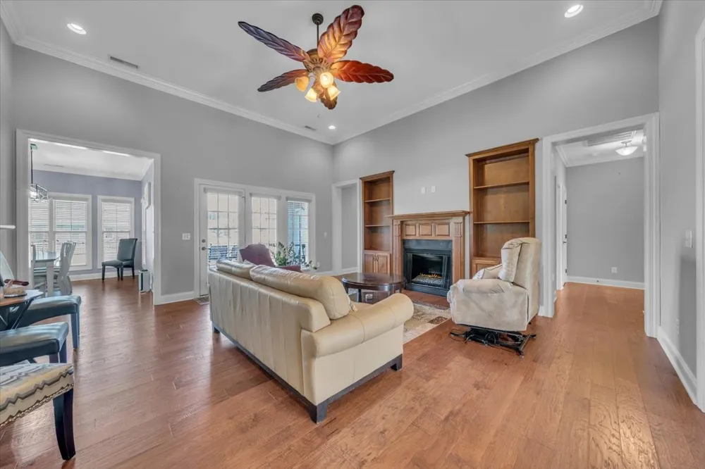 61 N Kensington Ct Manchester, TN 37355