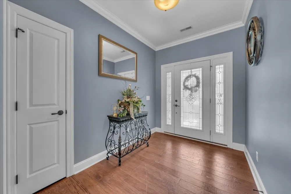 61 N Kensington Ct Manchester, TN 37355