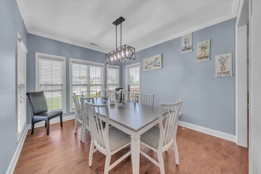 61 N Kensington Ct Manchester, TN 37355