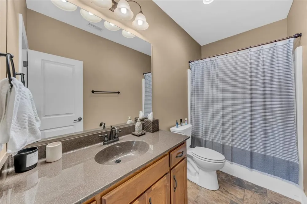 61 N Kensington Ct Manchester, TN 37355