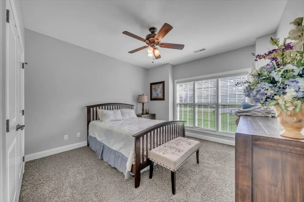 61 N Kensington Ct Manchester, TN 37355