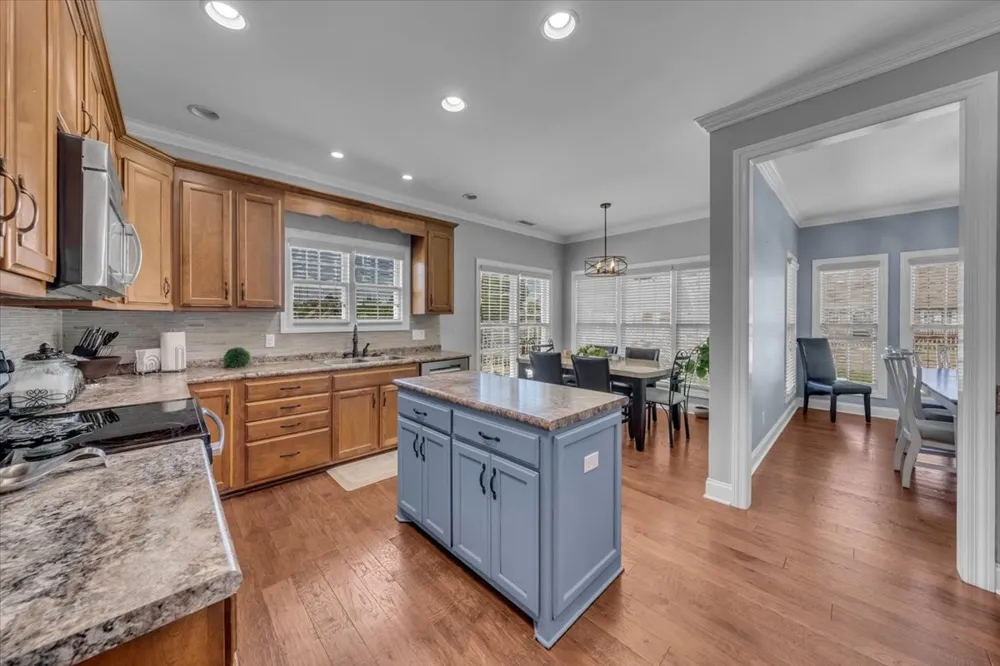 61 N Kensington Ct Manchester, TN 37355