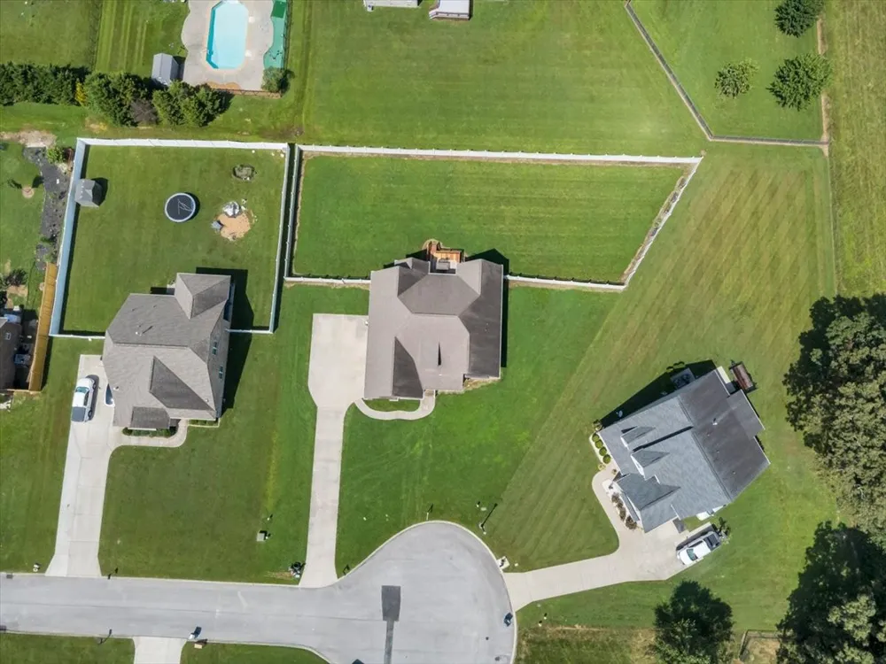 61 N Kensington Ct Manchester, TN 37355