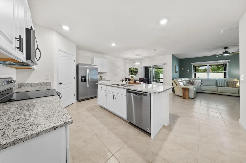 907 GUADALUPE Orange City, FL 32763