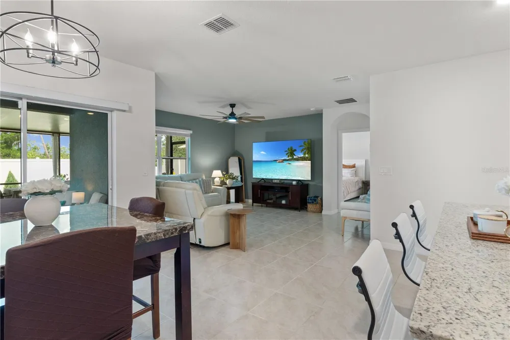 907 GUADALUPE Orange City, FL 32763