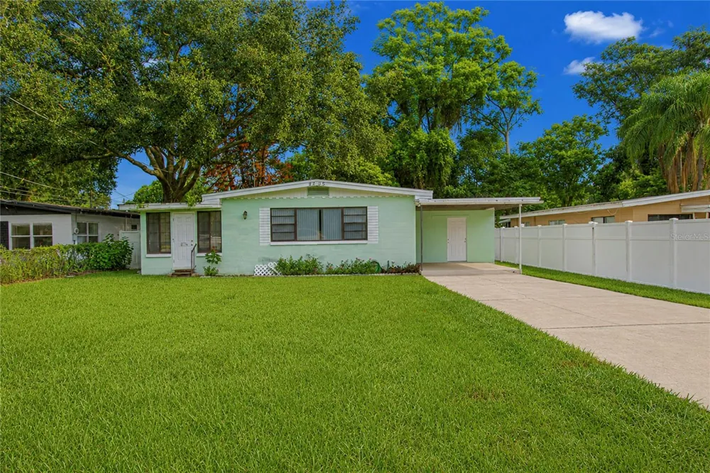 4205 MIZELL STREET Orlando, FL 32812
