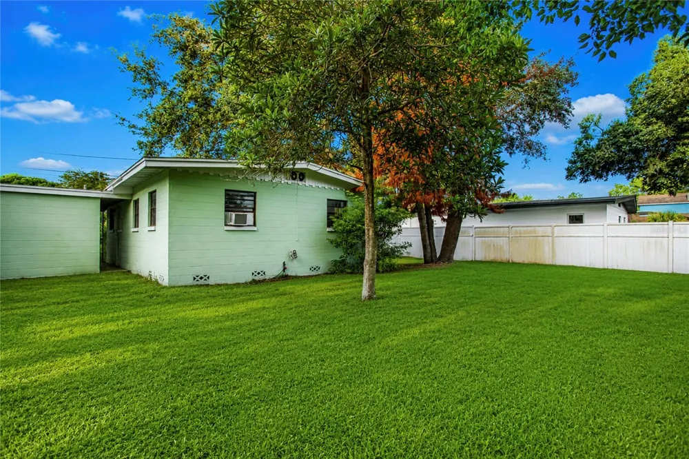 4205 MIZELL STREET Orlando, FL 32812