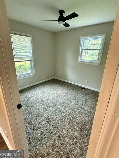 3914 Pine Lake RD West Point, GA 31833