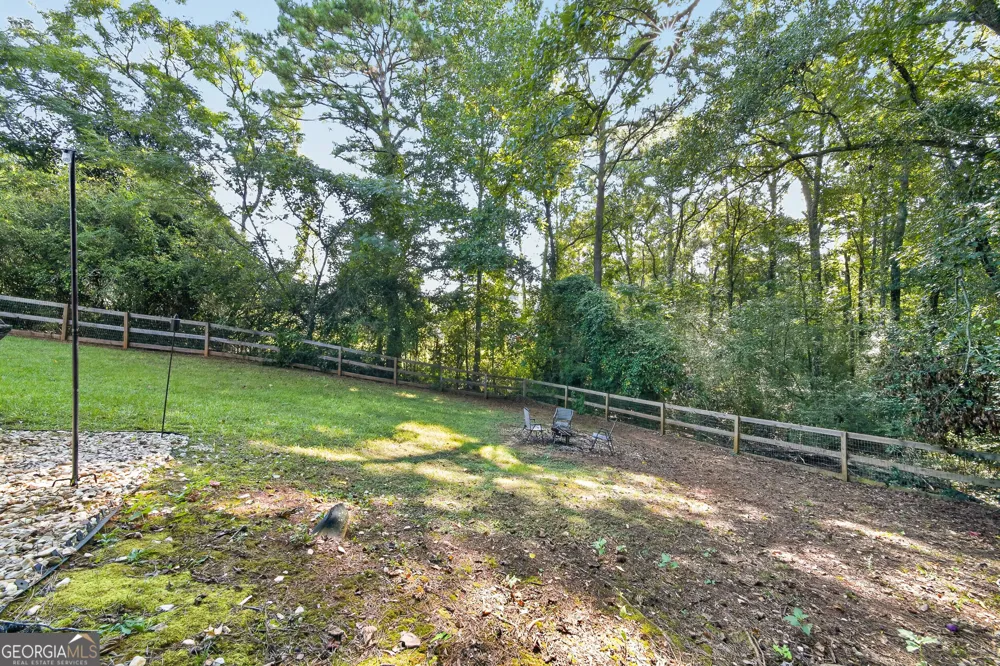 3914 Pine Lake RD West Point, GA 31833