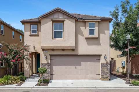 1324 Royalty Way