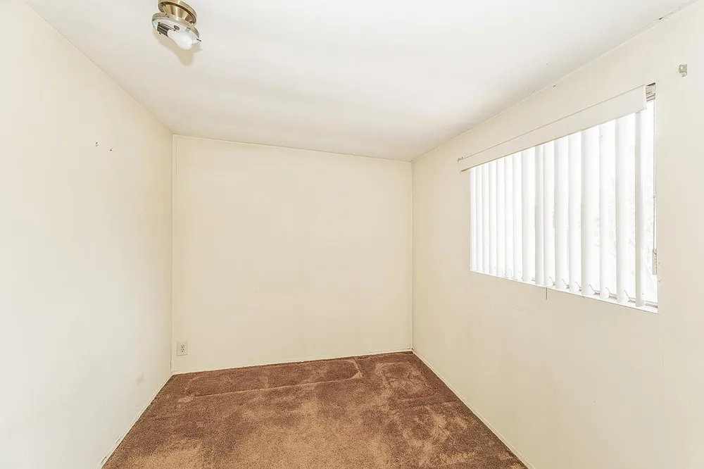 9016 E Dinuba Avenue Selma, CA 93662