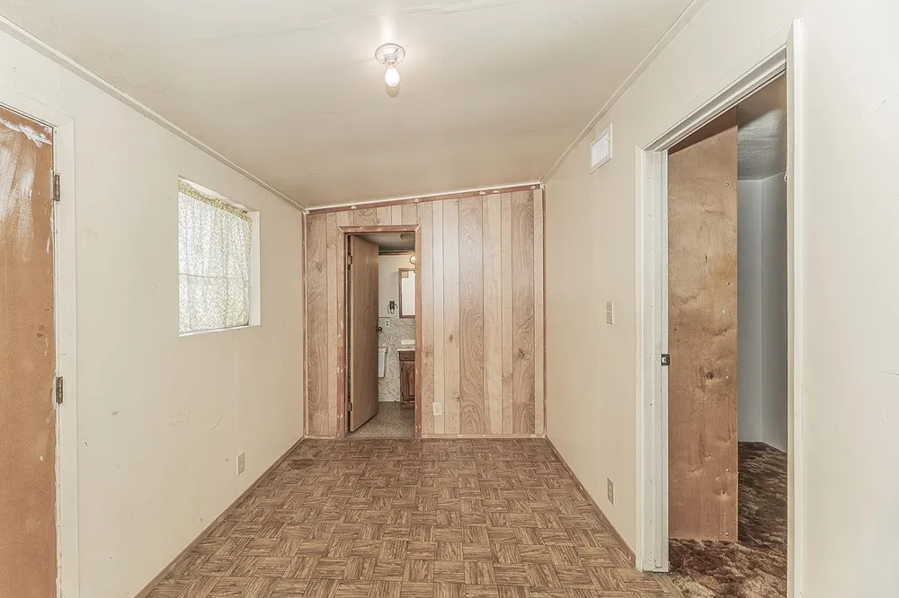 9016 E Dinuba Avenue Selma, CA 93662