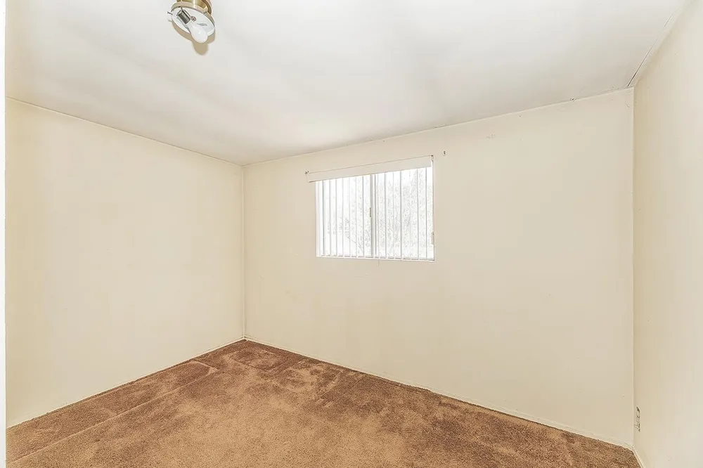 9016 E Dinuba Avenue Selma, CA 93662