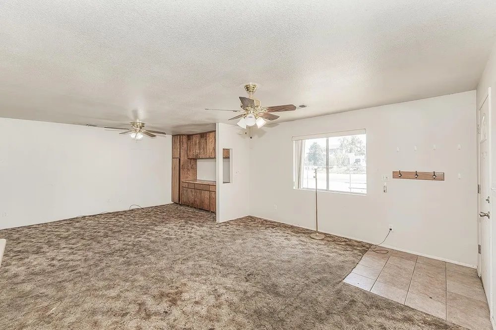 9016 E Dinuba Avenue Selma, CA 93662