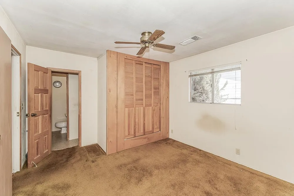 9016 E Dinuba Avenue Selma, CA 93662