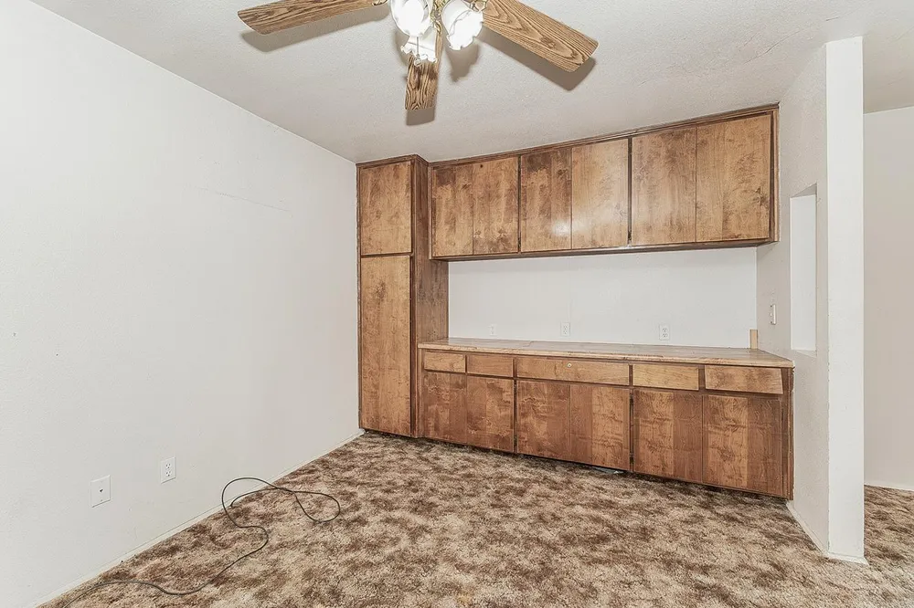 9016 E Dinuba Avenue Selma, CA 93662