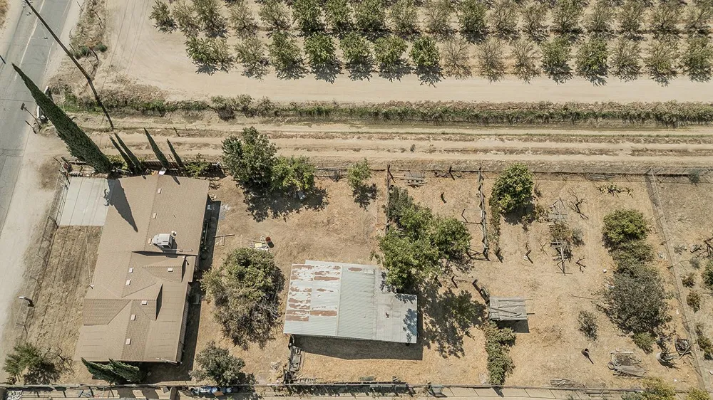 9016 E Dinuba Avenue Selma, CA 93662