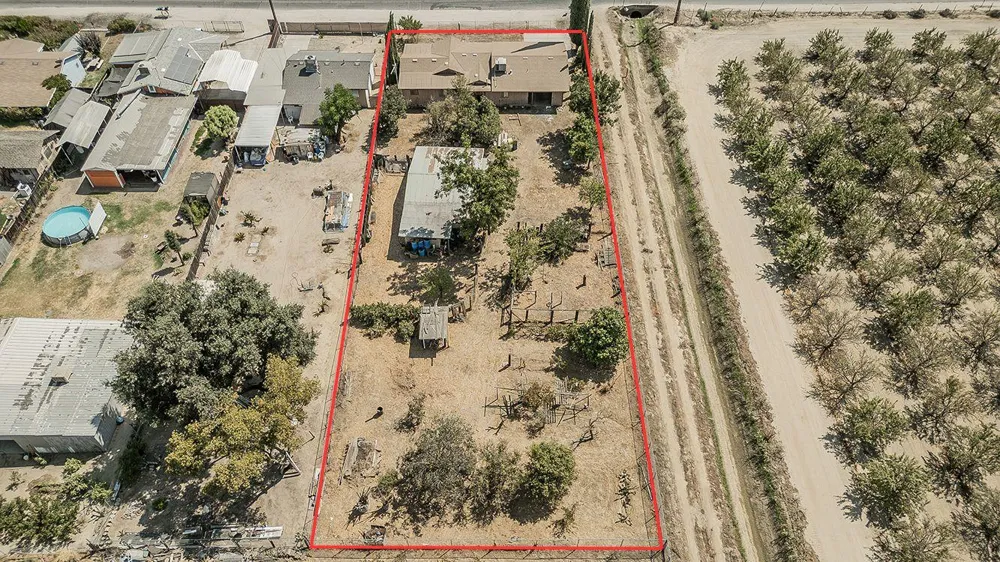 9016 E Dinuba Avenue Selma, CA 93662