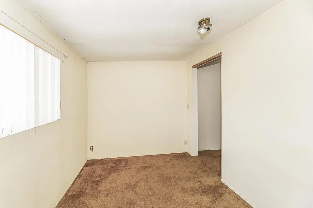 9016 E Dinuba Avenue Selma, CA 93662