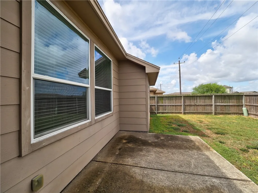 7505 Killebrew Drive Corpus Christi, TX 78414