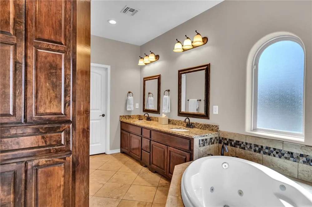 14402 Pentridge Drive Corpus Christi, TX 78410