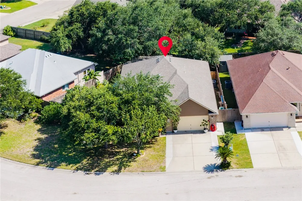 115 Georgian Oaks Rockport, TX 78382