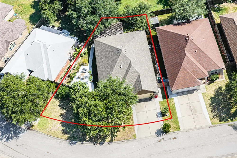 115 Georgian Oaks Rockport, TX 78382