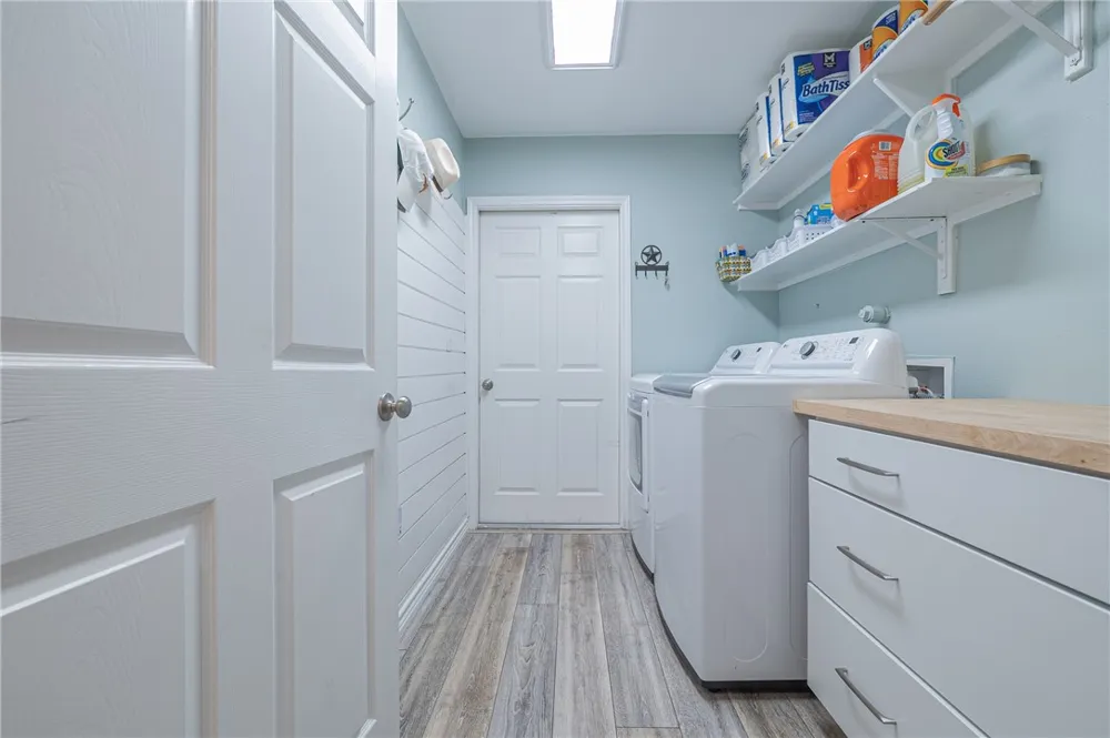 115 Georgian Oaks Rockport, TX 78382
