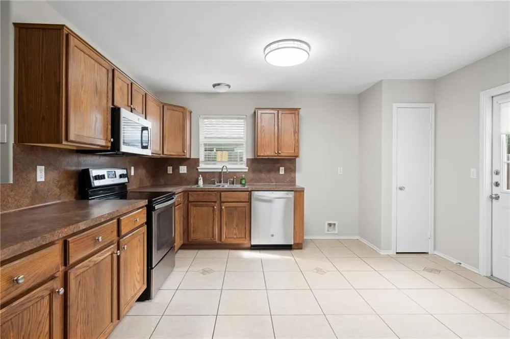 426 Oak Harbor Drive Aransas Pass, TX 78336