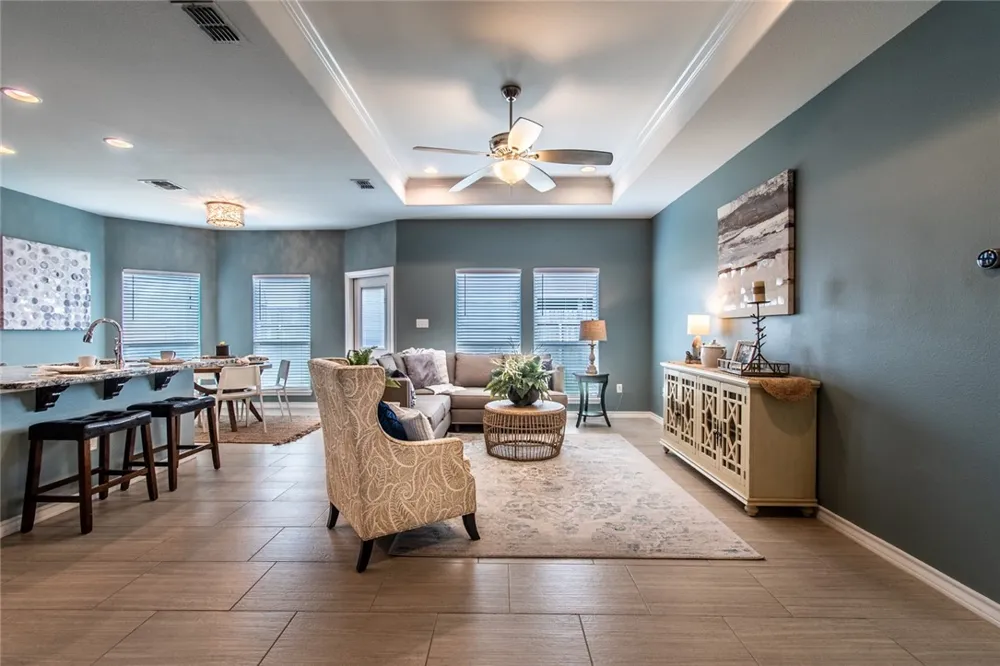 7225 Lake Serenity Drive Corpus Christi, TX 78414